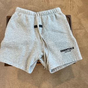 Essentials oat shorts size xs